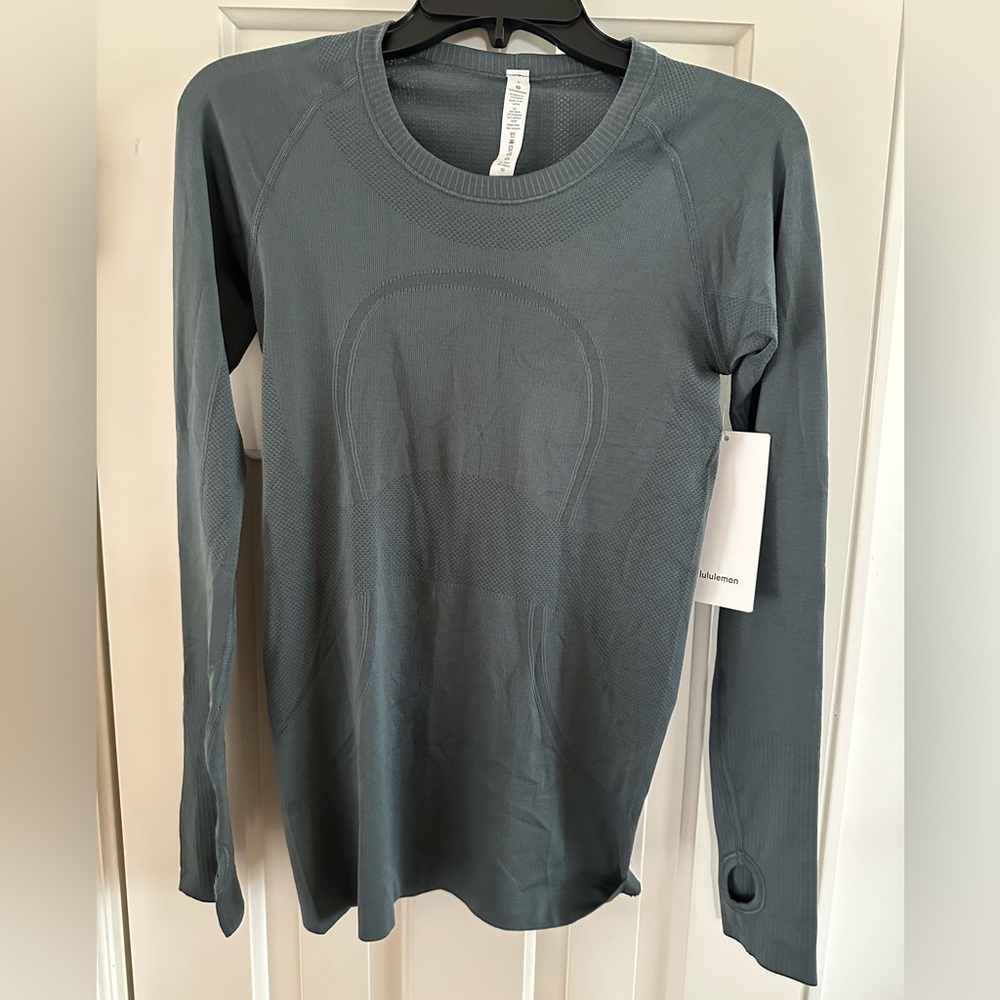 Lululemon Swiftly Tech Long Sleeve Crew NWT Size 6